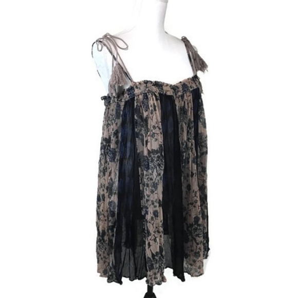 Free People Navy and Beige Floral Tunic - Picture 2 of 4